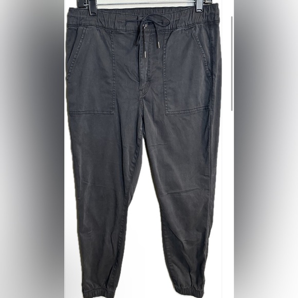 American Eagle High Waisted Black Jegging Jogger Women’s Size 14 Short - Picture 2 of 6